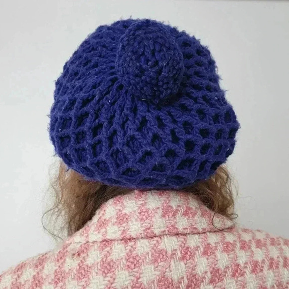 Vintage 60s Hand Crochet Knit Slouchy Pom Beret - Picture 4 of 5
